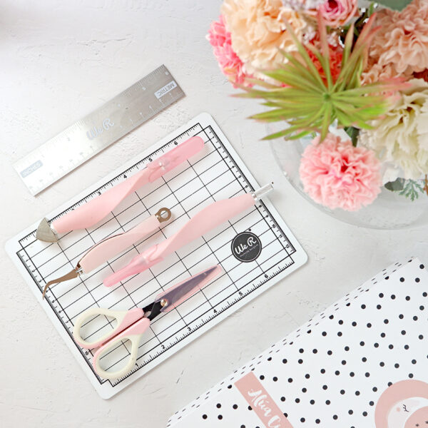 Kit de herramientas Mini Rosa de We R Makers - Imagen 2
