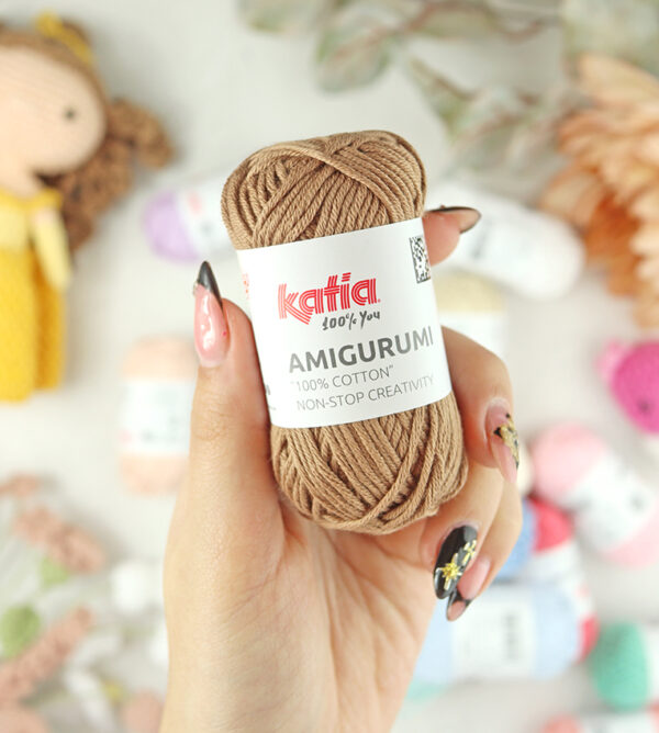Ovillo Amigurumi 100% algodón Castaño de Katia