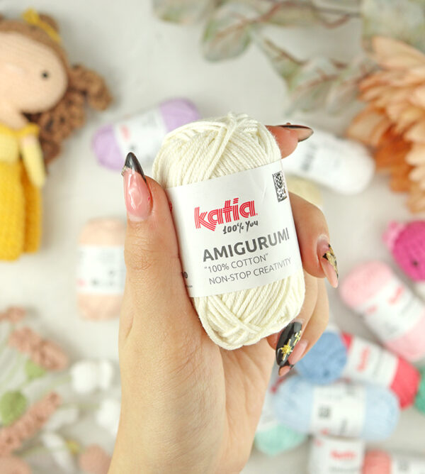 Ovillo Amigurumi 100% algodón Blanco Roto de Katia