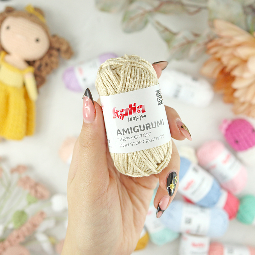 Ovillo Amigurumi 100% algodón Beige de Katia