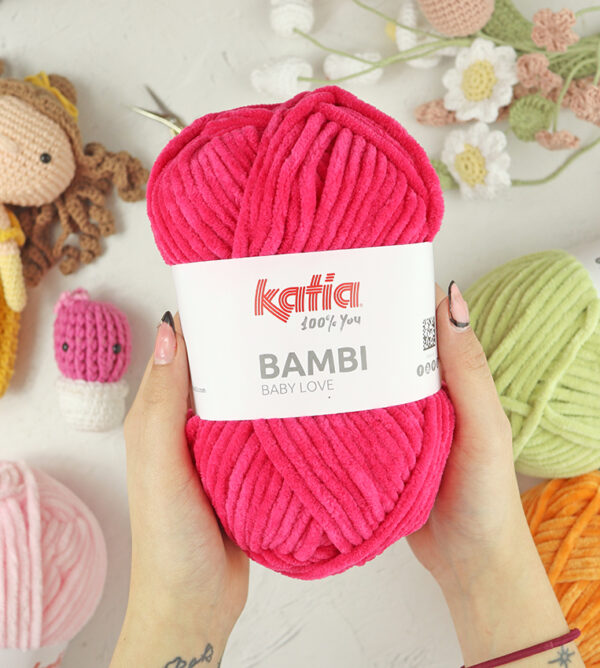 Ovillo Bambi Fucsia de Katia