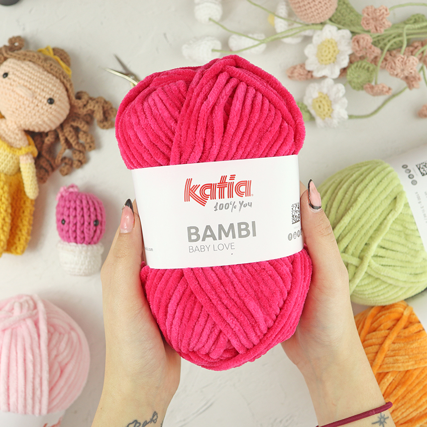 Ovillo Bambi Fucsia de Katia