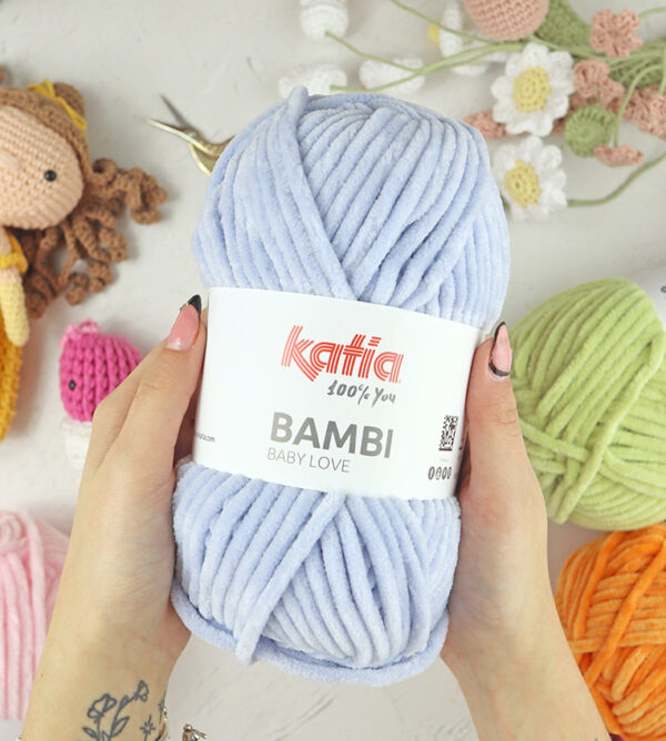 Ovillo Bambi Azul Bebé de Katia
