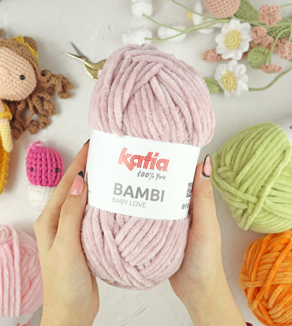 Ovillo Bambi Bailarina de Katia