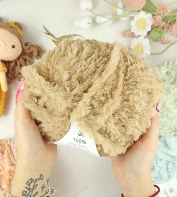 Ovillo Polar Beige de Katia