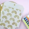 detalle Plantilla estarcido cuqui de alua cid para scrapbooking y mixmedia