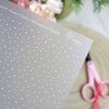 Polipropileno A3 topos blancos, especial para scrapbooking y manualidades