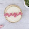Adorno palabra magia en metacrilato purpurina rosa. Para scrapbooking y manualidades