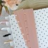 Guías XL rosa opaco para libretas de encuadernación de disco, por Alúa Cid