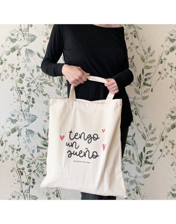Bolsa de algodón tengo un sueño. Diseñada por Alúa Cid