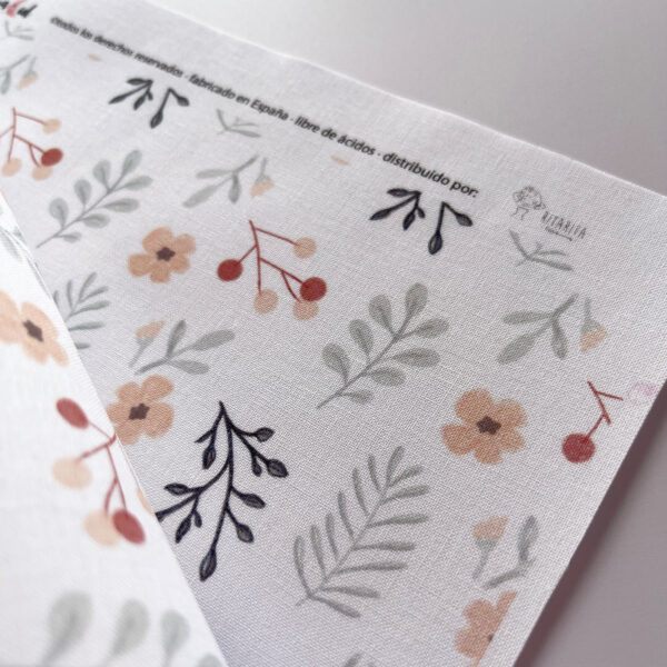 Tela de encuadernar Primavera, de la colección Patio. Diseñada por Alúa Cid