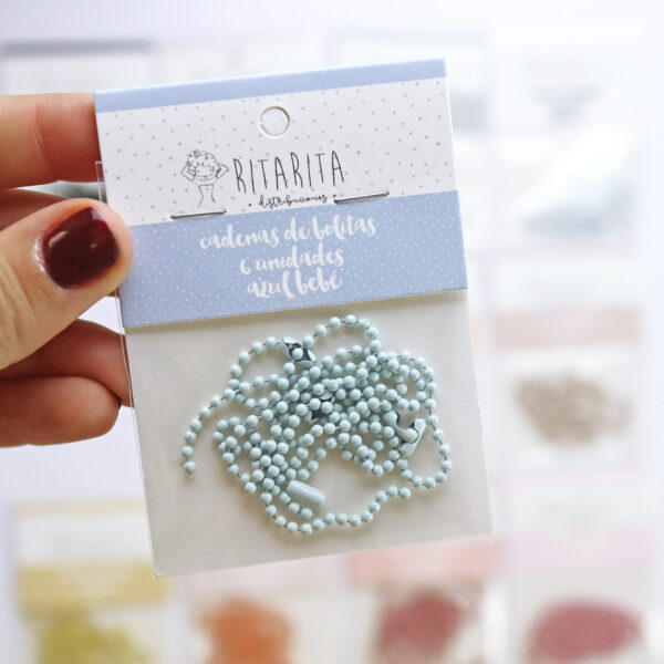 Set de cadenas de bolitas en color azul bebé. Para scrapbooking y manualidades