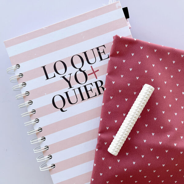 Tela El amor LQY+Q, para trabajos de costura creativa. Diseñada por Alúa Cid