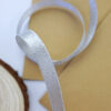 Lazo metalizado plateado. Para scrapbooking, manualidades y costura creativa