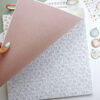 Bloc de 36 papeles Celia para scrapbooking - Imagen 4
