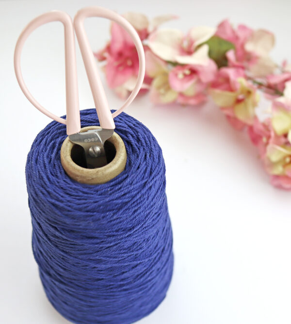 Cordón Baker twine Navy, de color azul añil. Para scrapbooking y manualidades