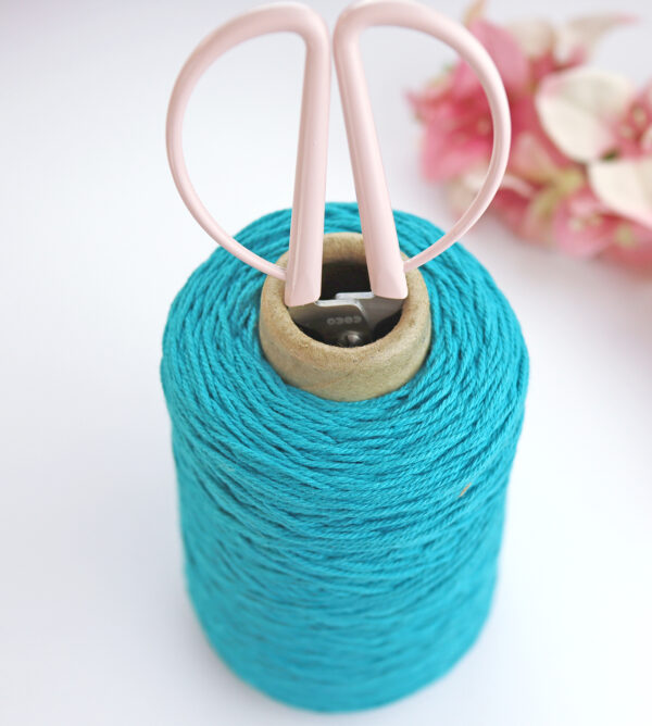 Cordón Baker twine Tecno, de color azul fuerte. Para scrapbooking y manualidades