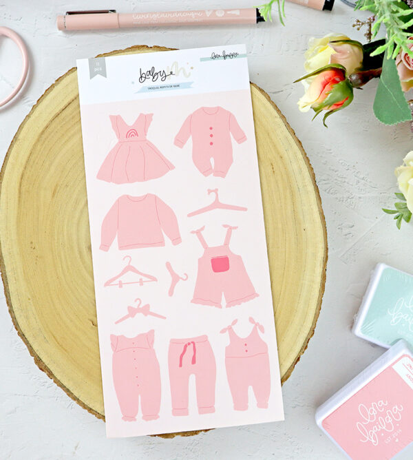 Set de troqueles Ropita bebé, de Lora Bailora