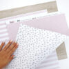 Papel para scrapbooking Mosca 32x45 cm - Imagen 2