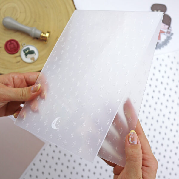 Carpeta de gofrado o emboss Estrellas Ari - Imagen 4