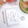 Cuadernillo tutorial Con un poco de magia son las instrucciones escritas para seguir la creación de un álbum de scrapbooking de Alúa Cid