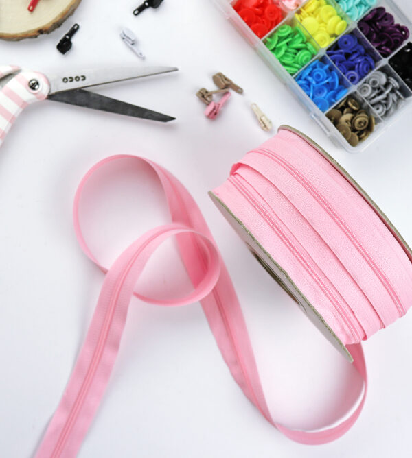Cremallera de 3 Clásica continua Rosa bebé