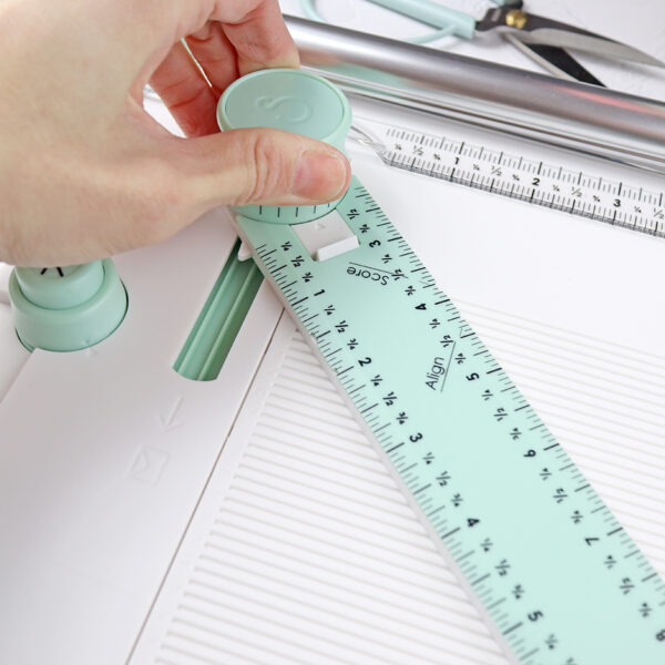 Tabla de plegado y cizalla, de Sizzix - Imagen 4