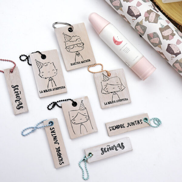Llaveros de madera para decorar - Imagen 2