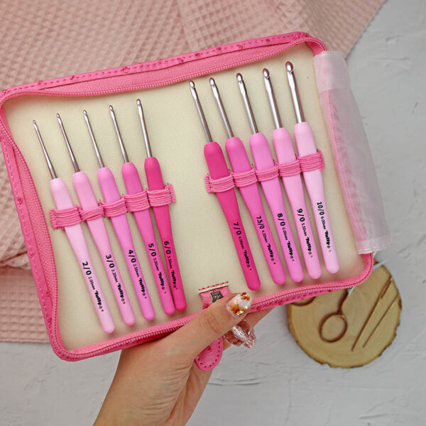 Estuche de ganchillos Rosa, de Tulip - Imagen 3