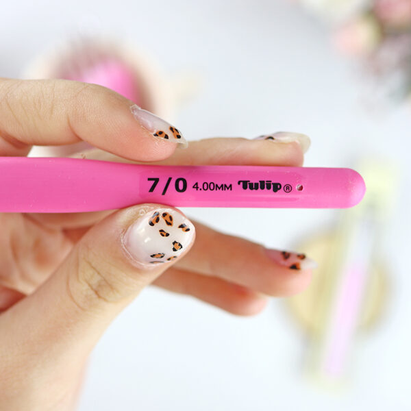 Ganchillo Rosa 4.00 mm, de Tulip - Imagen 8