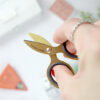 Mini tijera dorada, de Tools to Liveby - Imagen 8