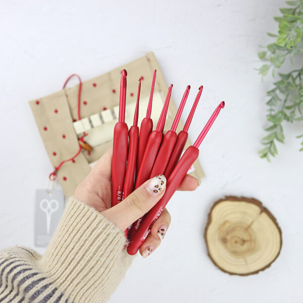 Estuche de ganchillos Rojo, de Tulip - Imagen 4