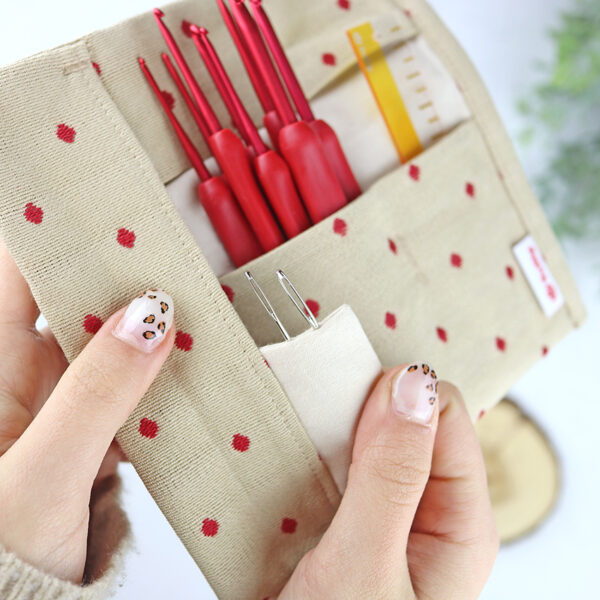 Estuche de ganchillos Rojo, de Tulip - Imagen 14