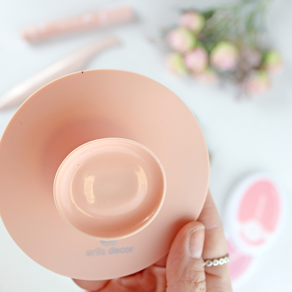 Limpiador de brochas y pinceles Rosa de Artis Decor - Imagen 3