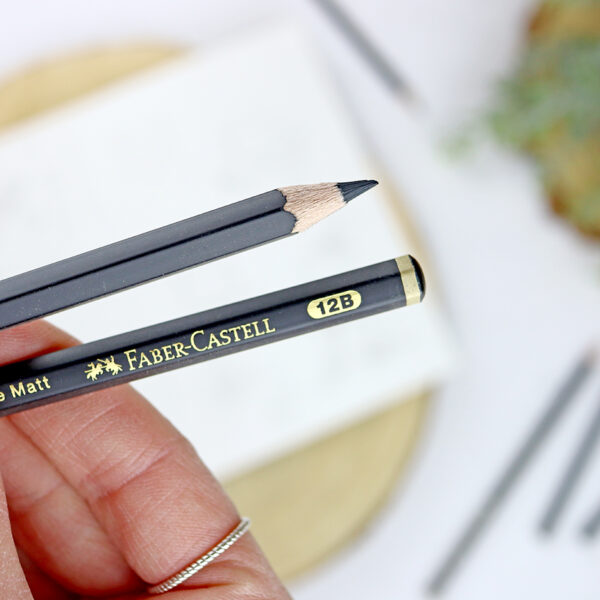 Lápiz Pitt Graphite Matt 12B de Faber Castell