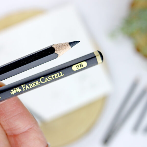 Lápiz Pitt Graphite Matt 8B de Faber Castell