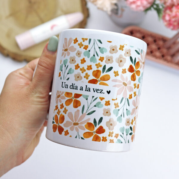 Taza Un día a la vez