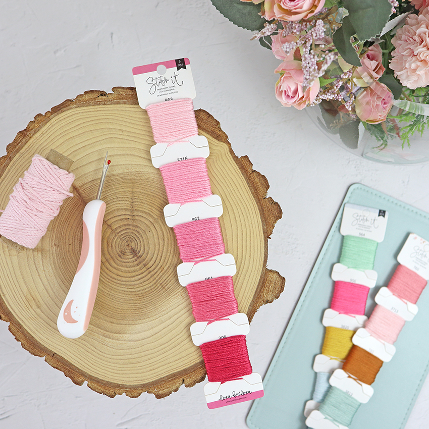 Set de hilos de bordar Blush de Lora Bailora