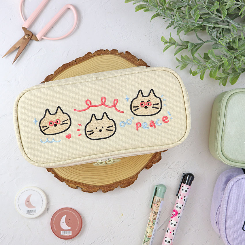 Estuche Beige de Iconic