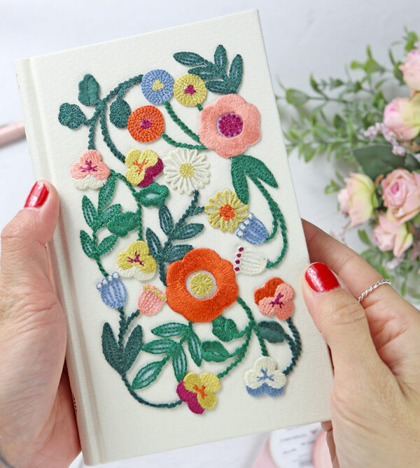 Diario 5 años Bordado Flores de Midori