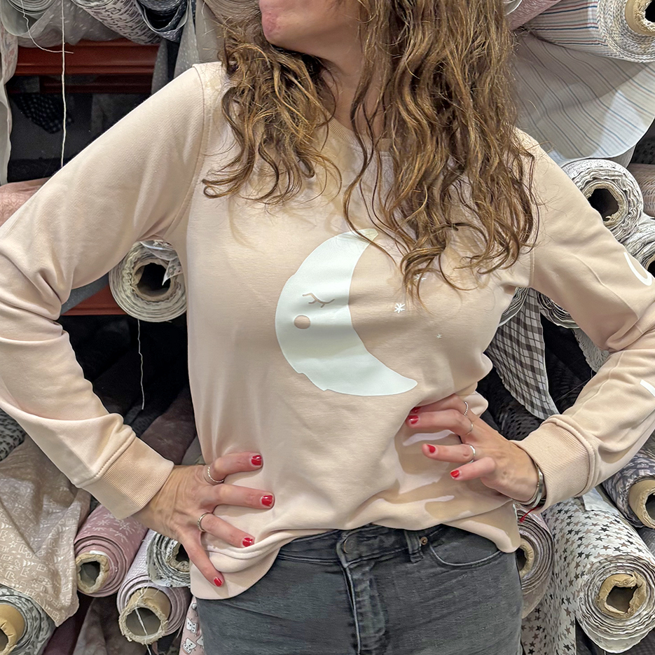 Sudadera L Tú eres mi equipo de Alúa Cid - Imagen 7