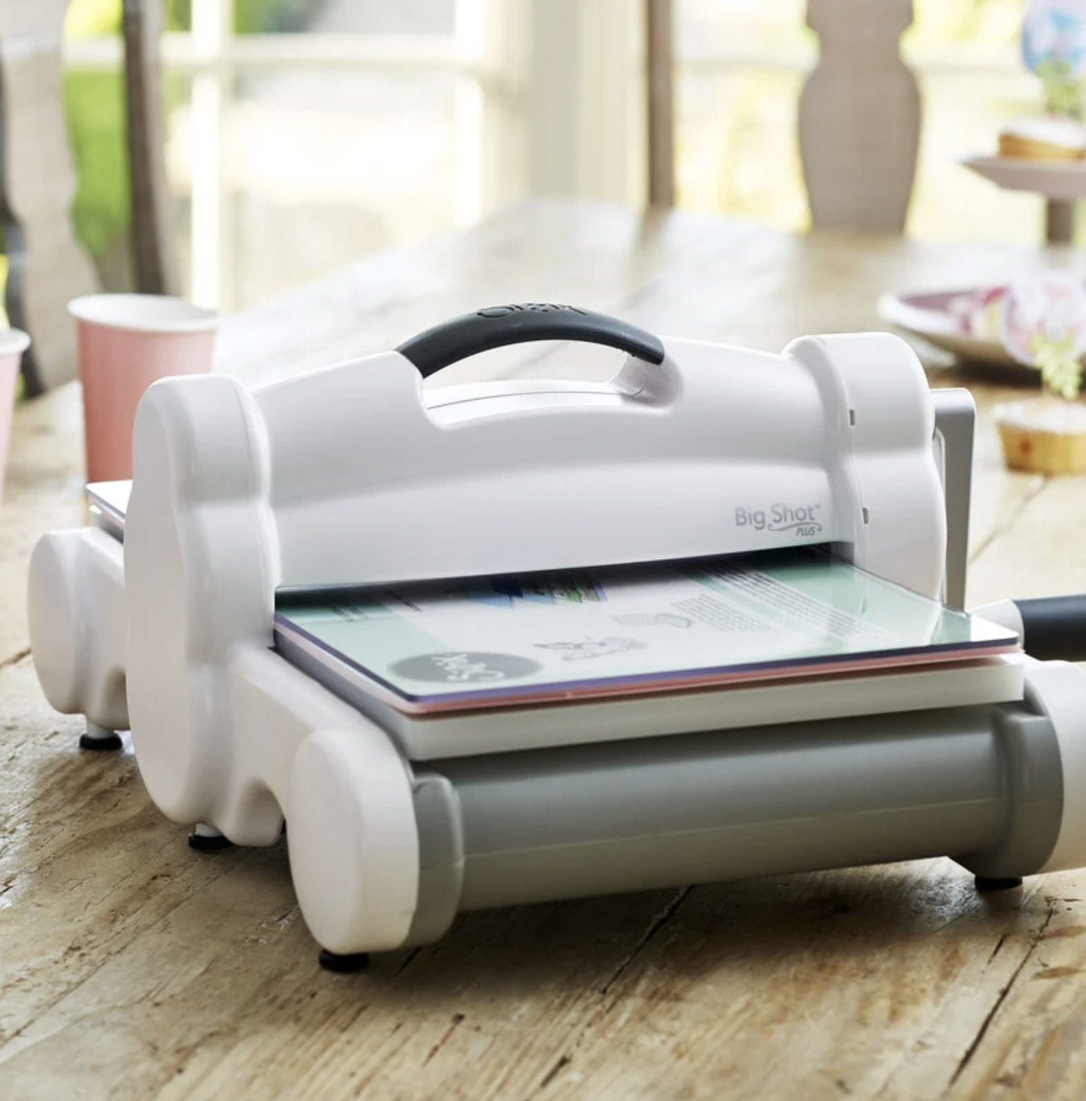 Big Shot Plus | Máquina de corte y repujado de Sizzix