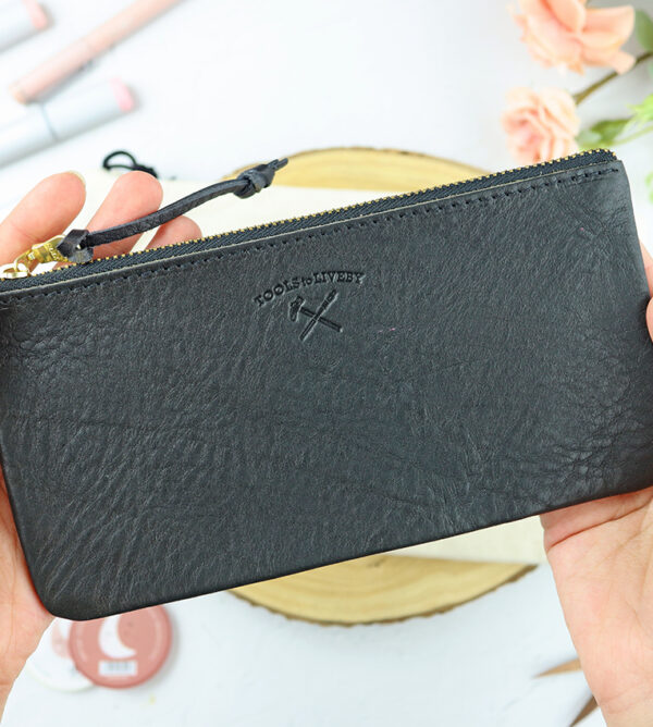Estuche Piel Negro de Tools to Liveby