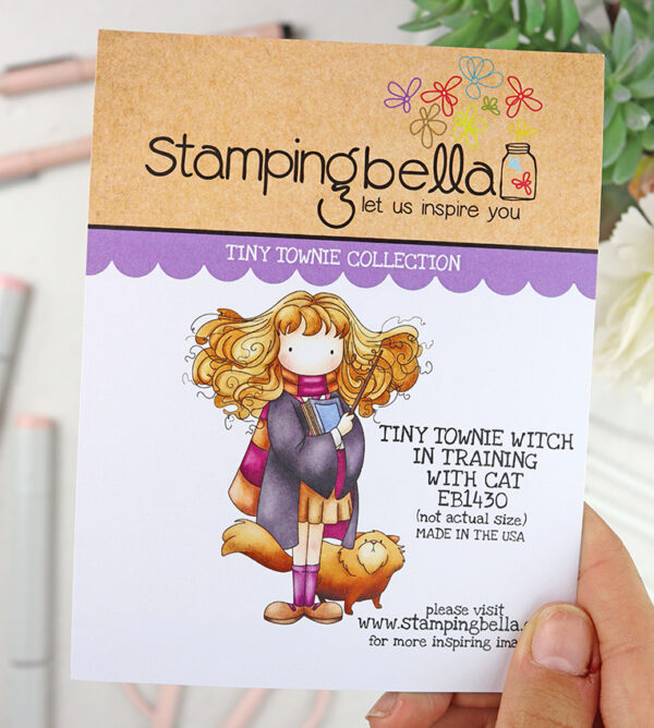 Sello Tiny Townie Witch in Training with Cat de Stamping Bella