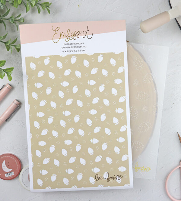 Carpeta de emboss Fresitas de Lora Bailora