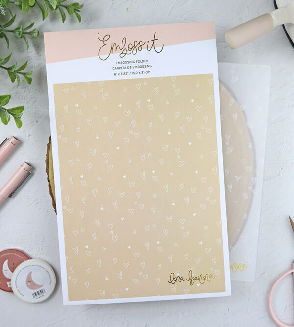 Carpeta de emboss Corazones de Lora Bailora