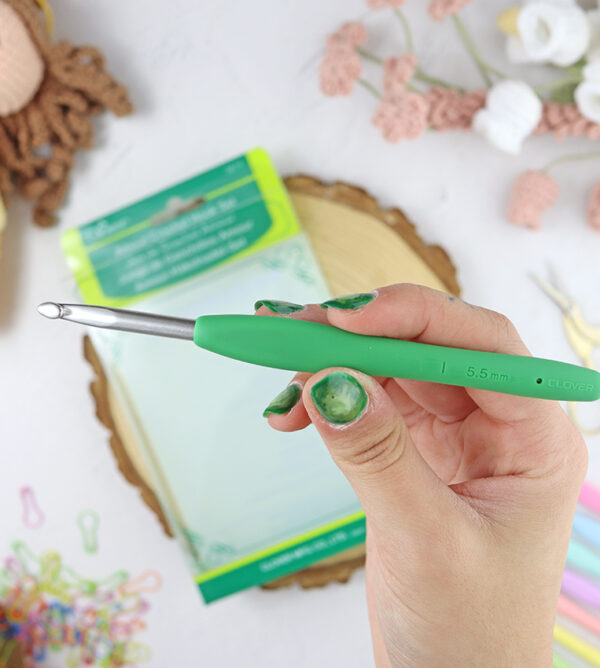 Ganchillo Amour 5.50 mm de Clover