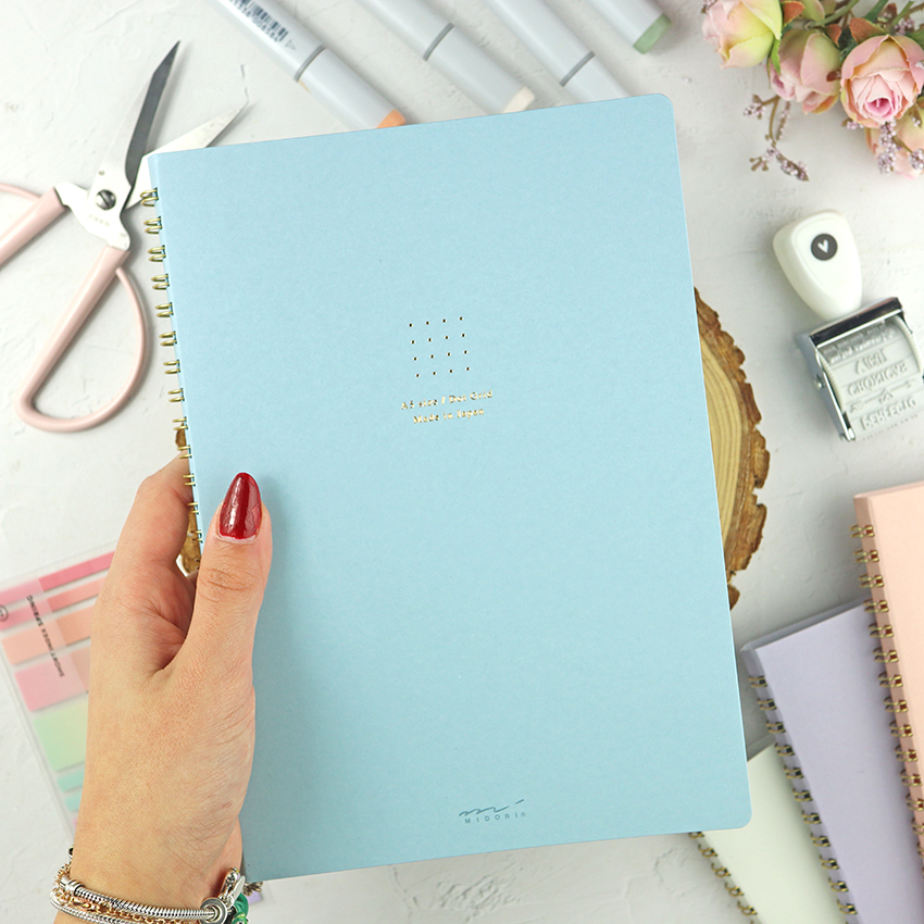 Cuaderno A5 punteado Azul de Midori
