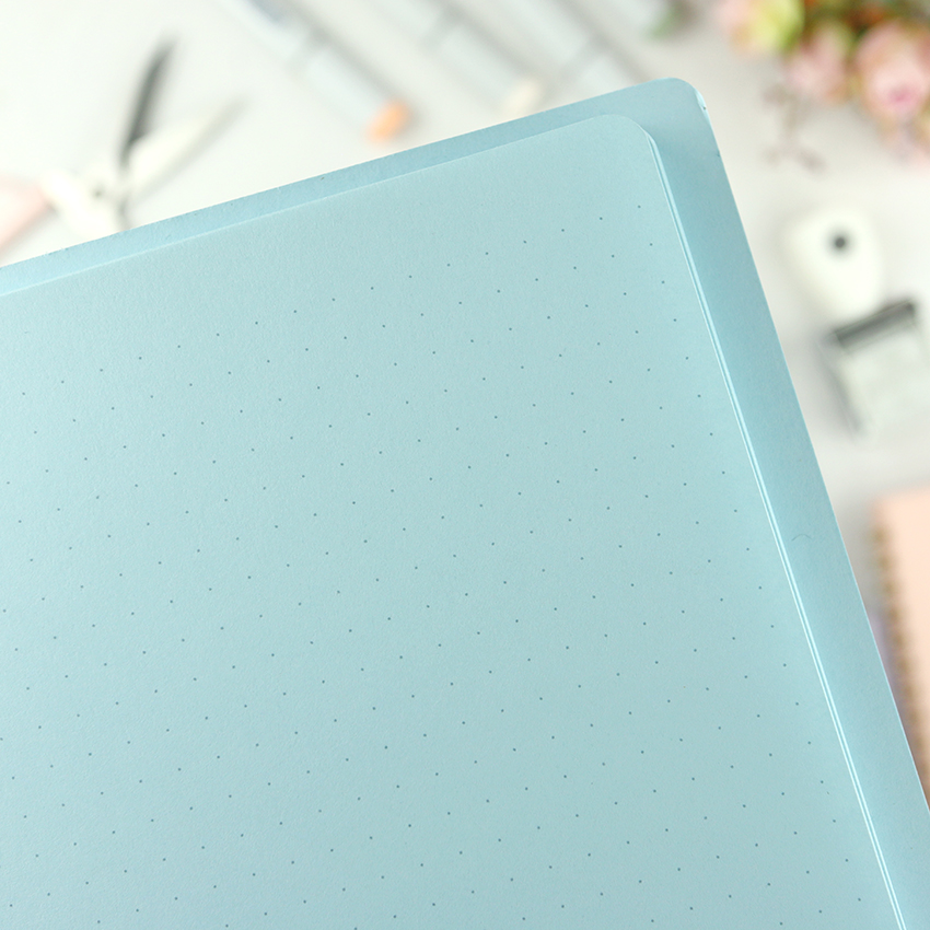 Cuaderno A5 punteado Azul de Midori - Imagen 4