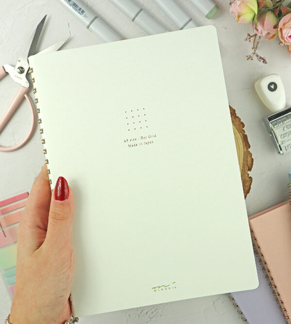 Cuaderno A5 punteado Blanco de Midori